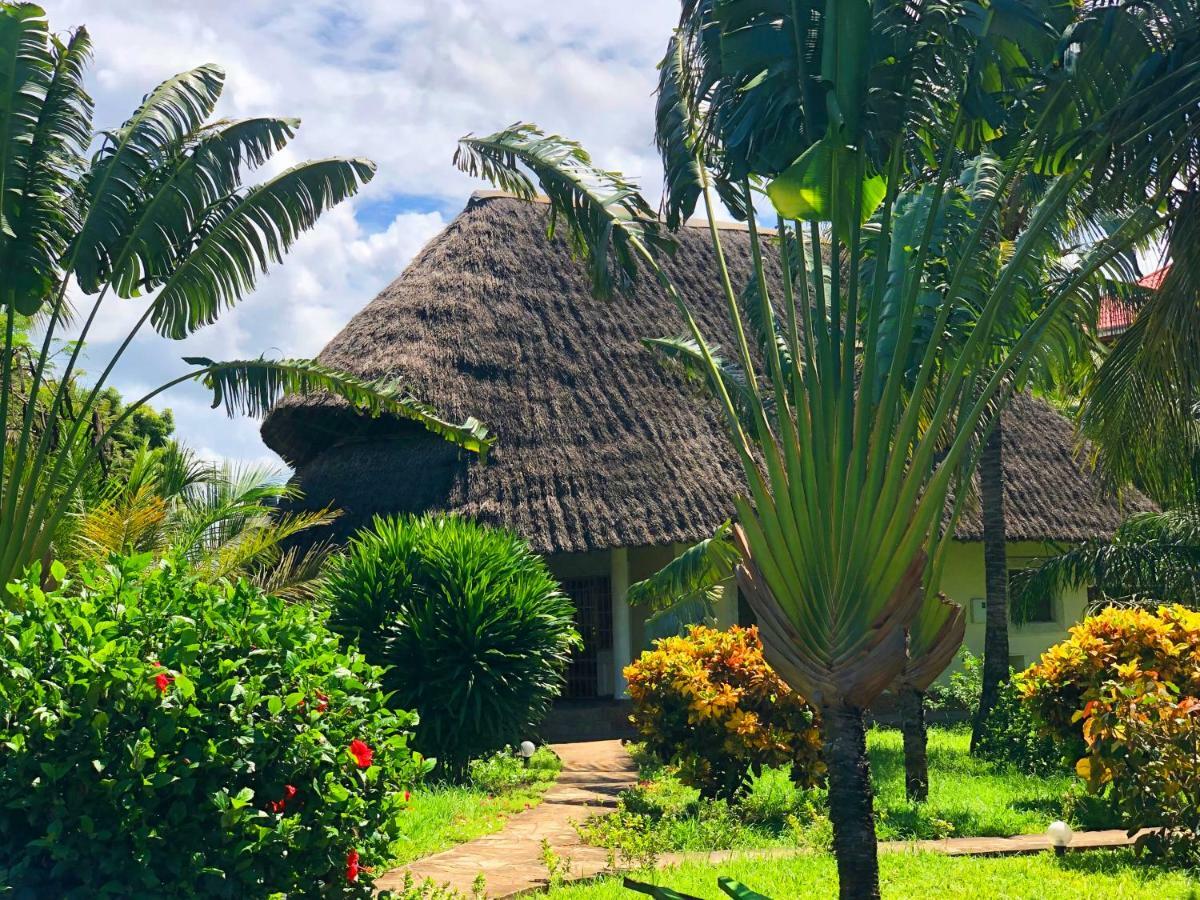 Diani-Paradise-Villas Diani Beach Esterno foto